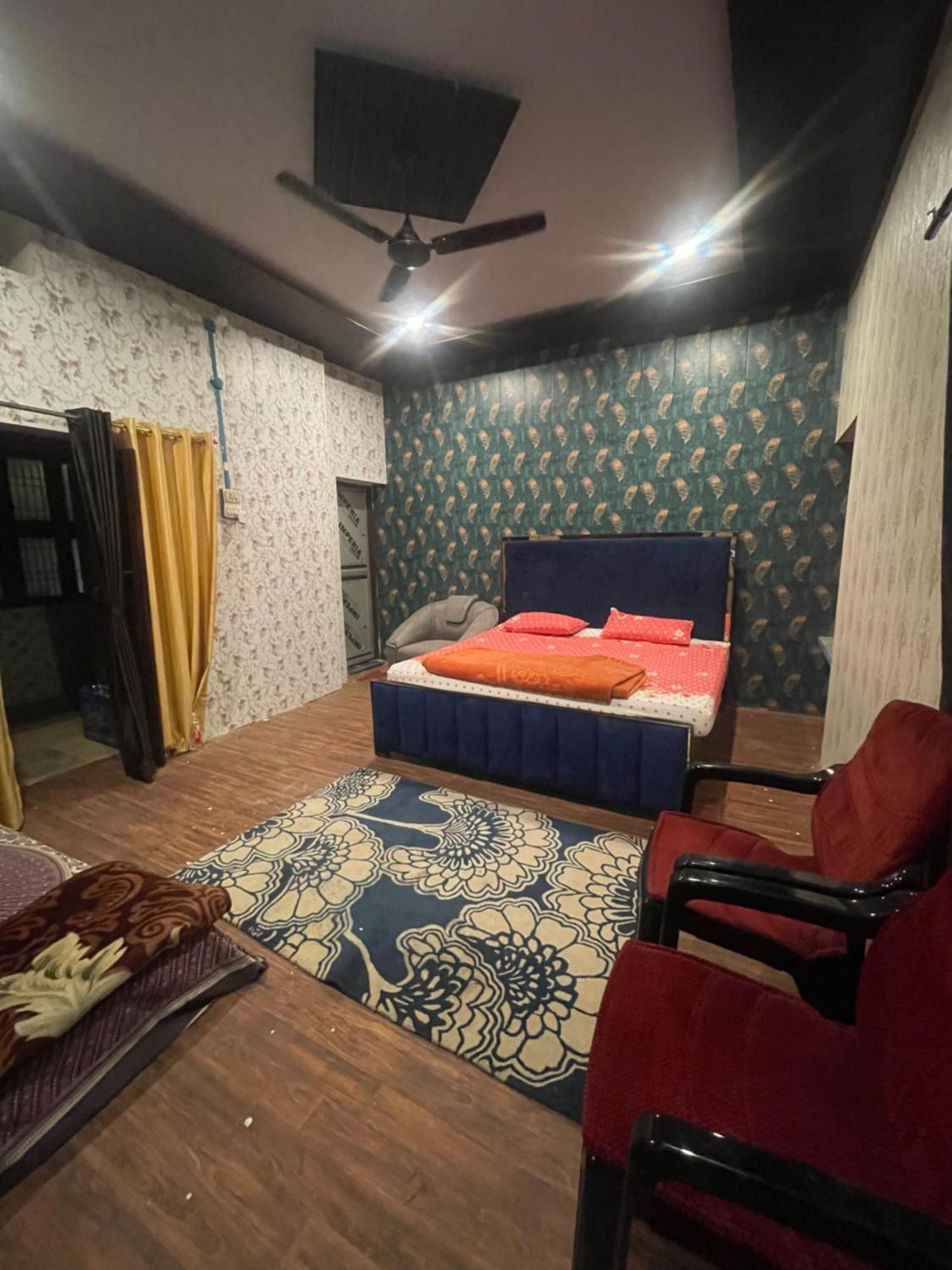 Swastik Home Stay Ravindpuri Варанаси Экстерьер фото