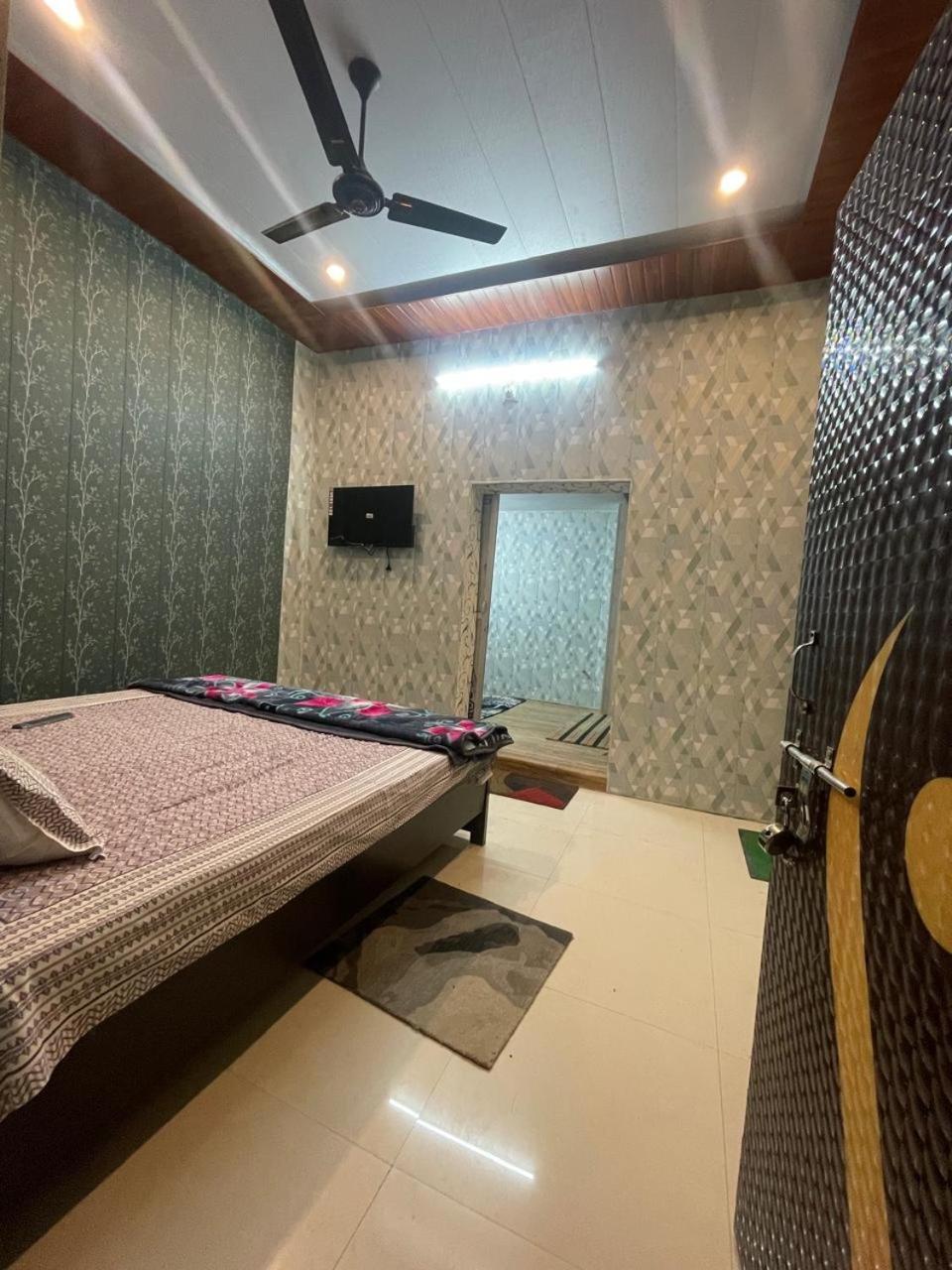 Swastik Home Stay Ravindpuri Варанаси Экстерьер фото